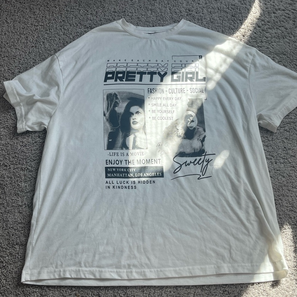SHEIN White Graphic Tee - Short Sleeve